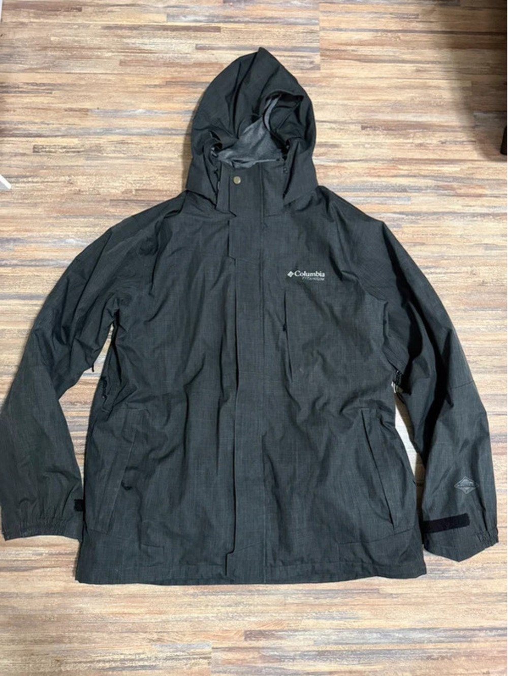 Columbia Omni-tech titanium men’s winter coat size large
